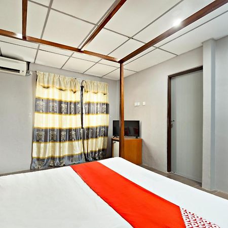 OYO 44101 Hotel DJ Palace Lumut Exterior foto