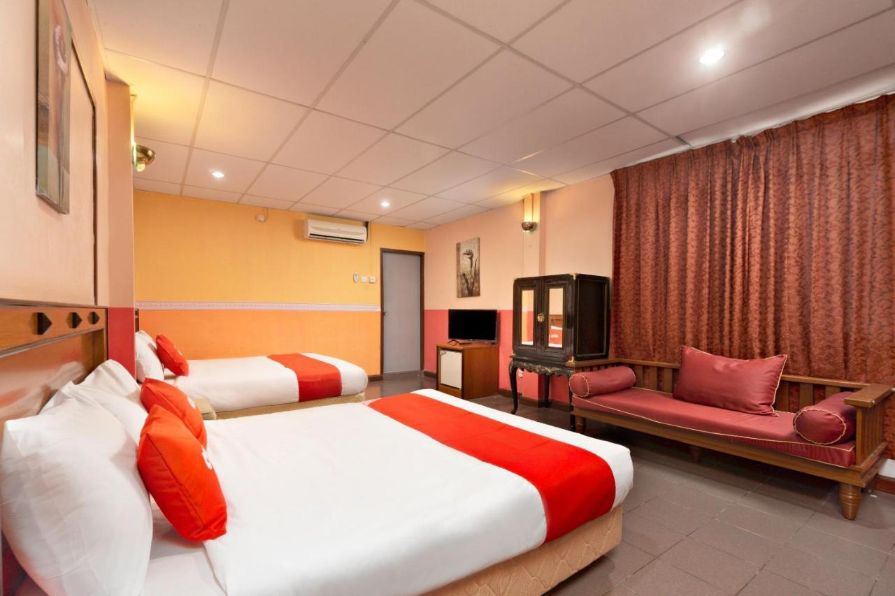 OYO 44101 Hotel DJ Palace Lumut Exterior foto