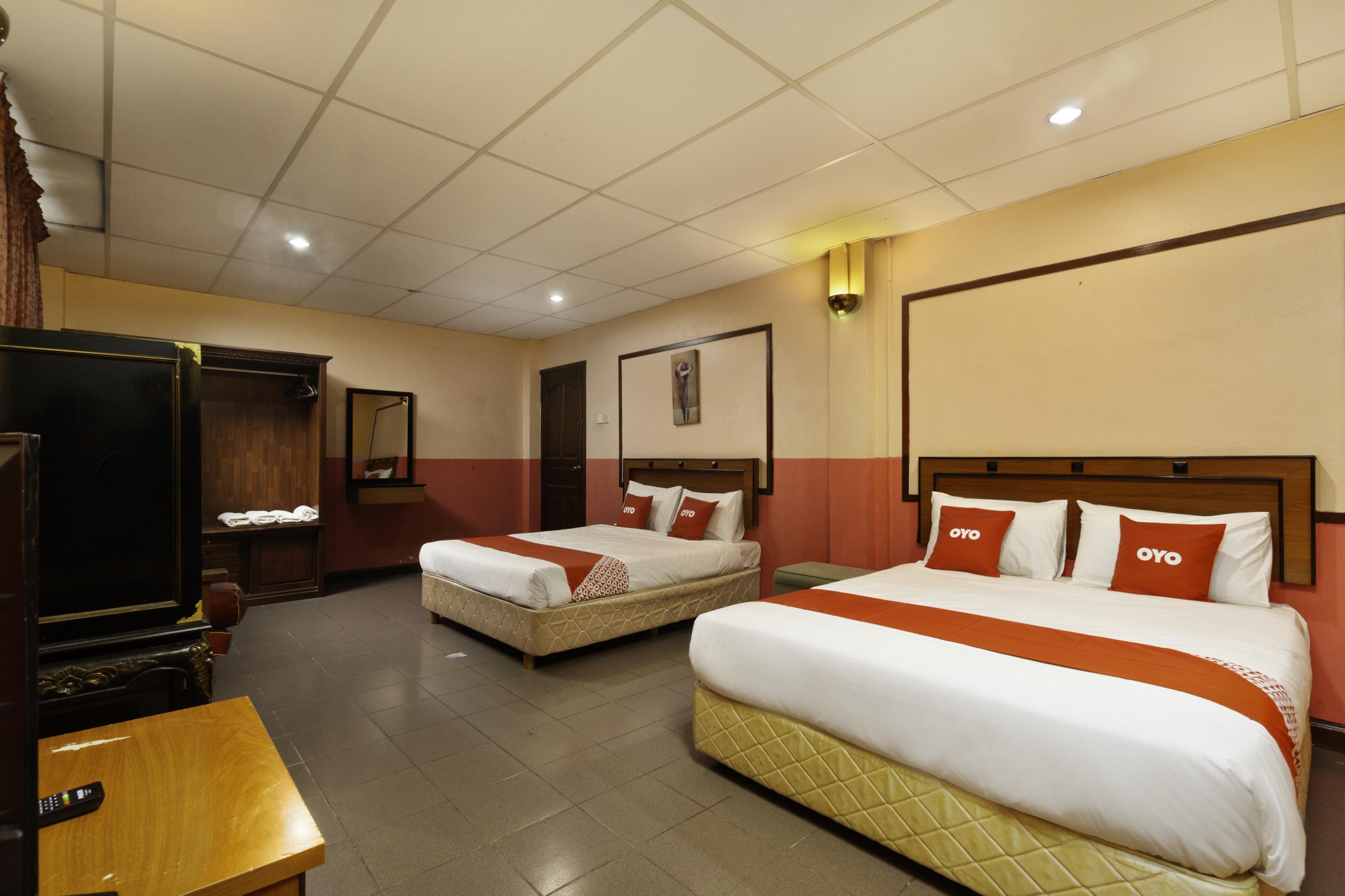 OYO 44101 Hotel DJ Palace Lumut Exterior foto