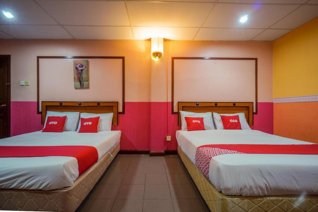 OYO 44101 Hotel DJ Palace Lumut Exterior foto